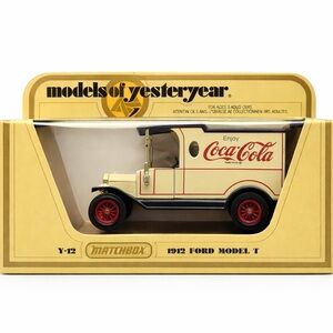 Coca Cola 1912 Ford Model T Toy Car - Cream and Red